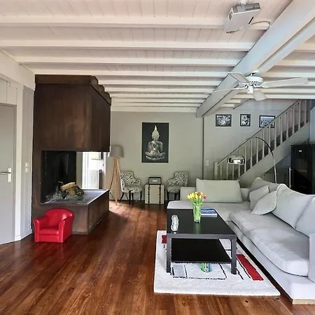 Будинок відпочинку Havre De Paix - Grande Maison En Bois & Piscine *