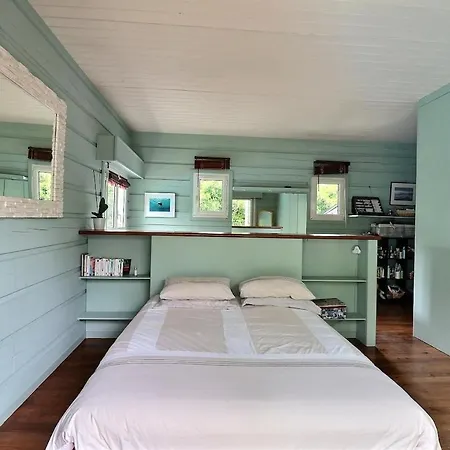 Будинок відпочинку Havre De Paix - Grande Maison En Bois & Piscine Мериньяк