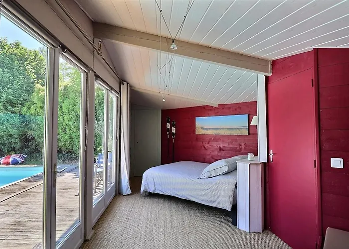 Havre De Paix - Grande Maison En Bois & Piscine Мериньяк