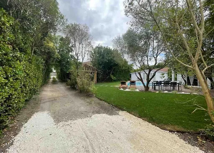 Havre De Paix - Grande Maison En Bois & Piscine