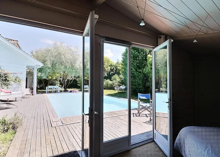 Havre De Paix - Grande Maison En Bois & Piscine Будинок відпочинку Мериньяк