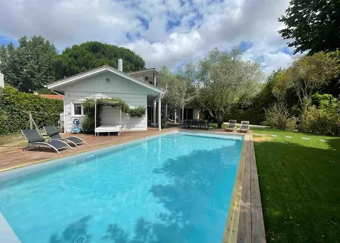 Havre De Paix - Grande Maison En Bois & Piscine